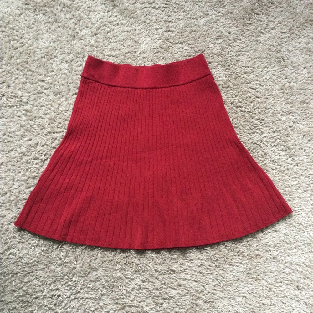 🔥🔥HOST PIC🔥🔥Ann Taylor Petite Red Wine Skirt